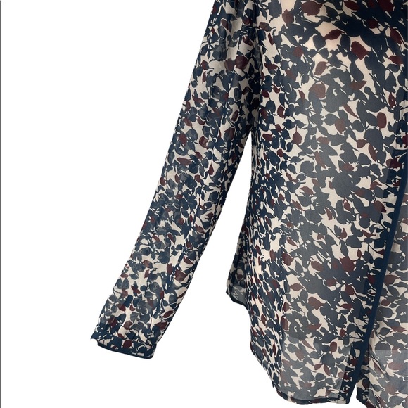 Loft button down blouse - Picture 4 of 7